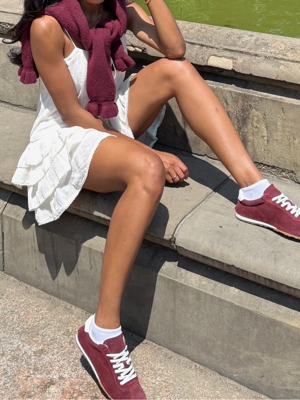 NWT NIB Dolce Vita Serina Sneakers burgundy suede size 7 - Picture 2 of 4